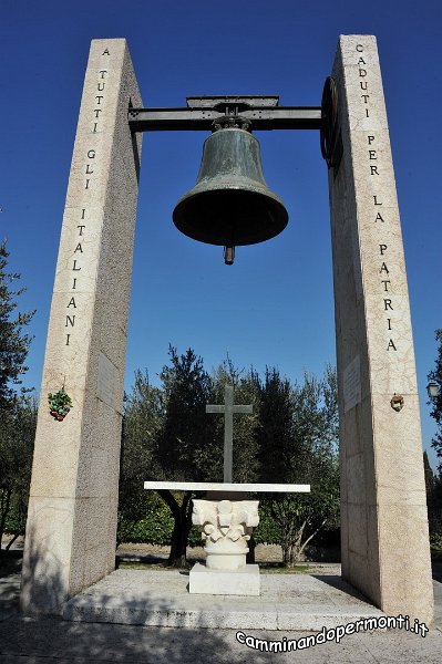 064 Campana dei Caduti.JPG